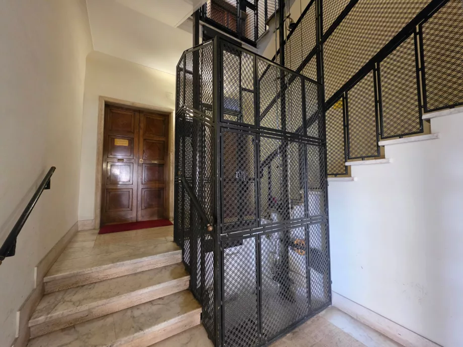 El Hotel Domus Giulia se encuentra en la 1ª planta