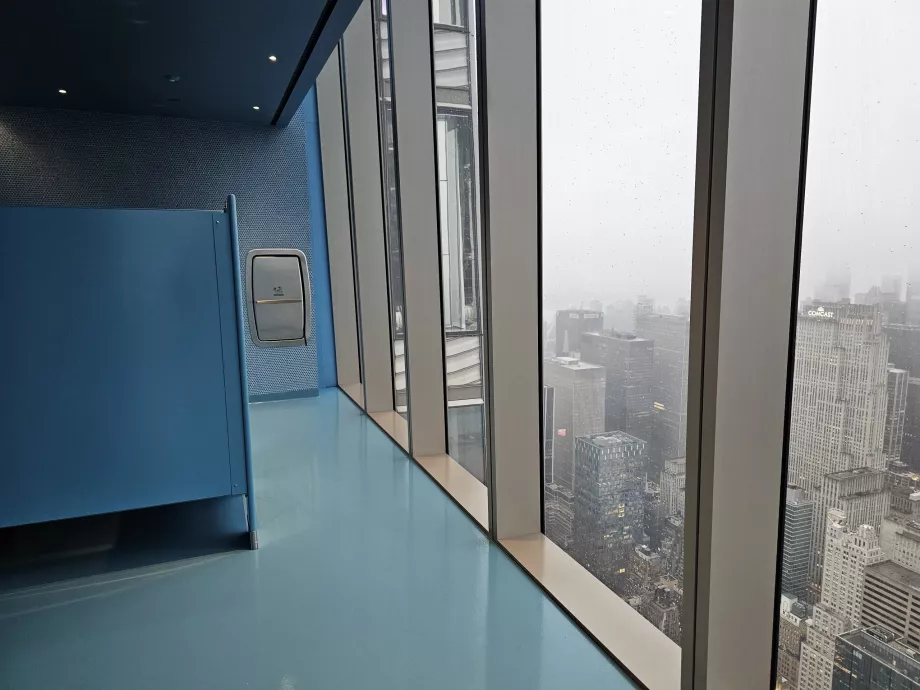 Summit One Vanderbilt, baños con vistas