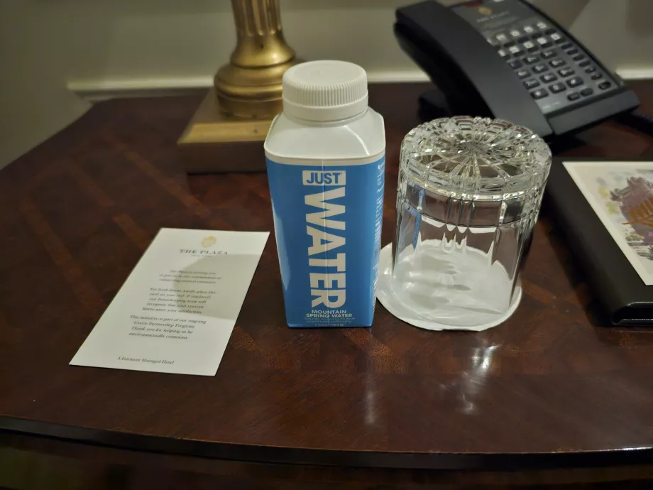 Agua gratuita en la habitación