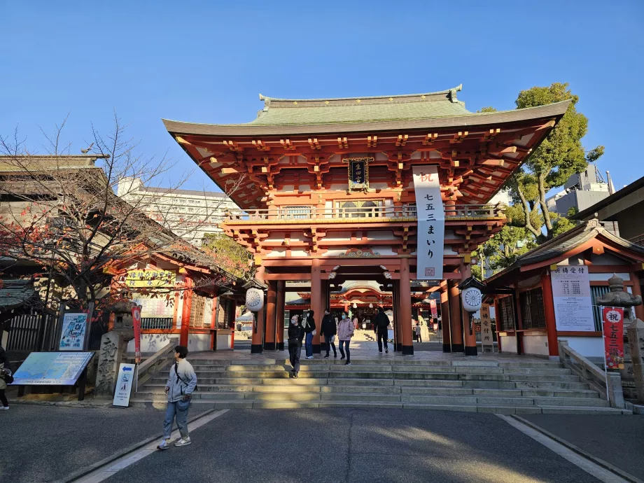 Santuario de Ikuta-Jinja