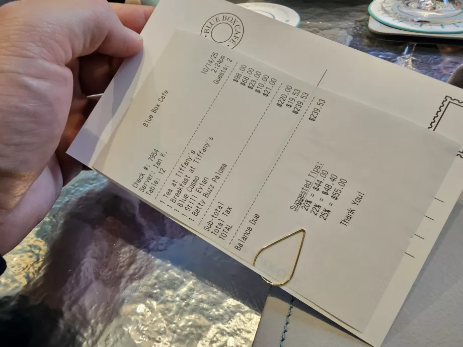 Caja azul, factura total