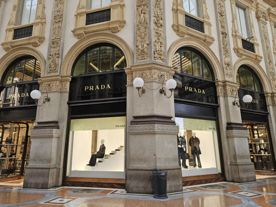 Tiendas de la Galleria Vittorio Emanuele II.