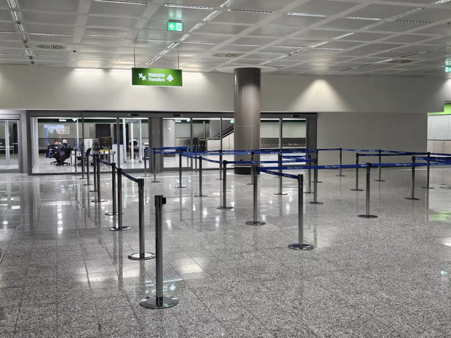 Traslado, Terminal 1