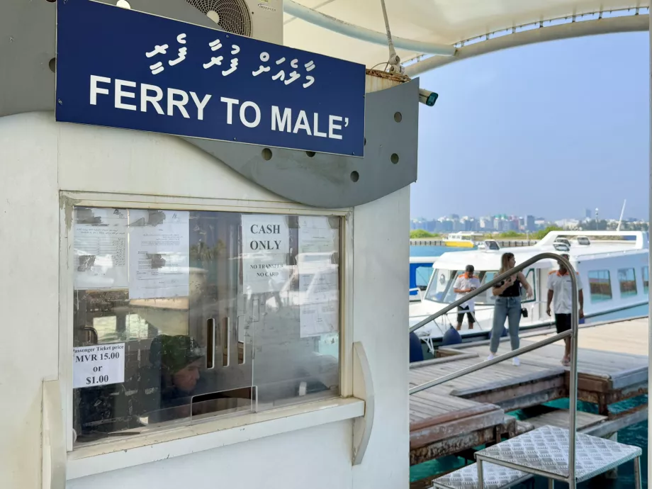 Barco a Malé desde el aeropuerto