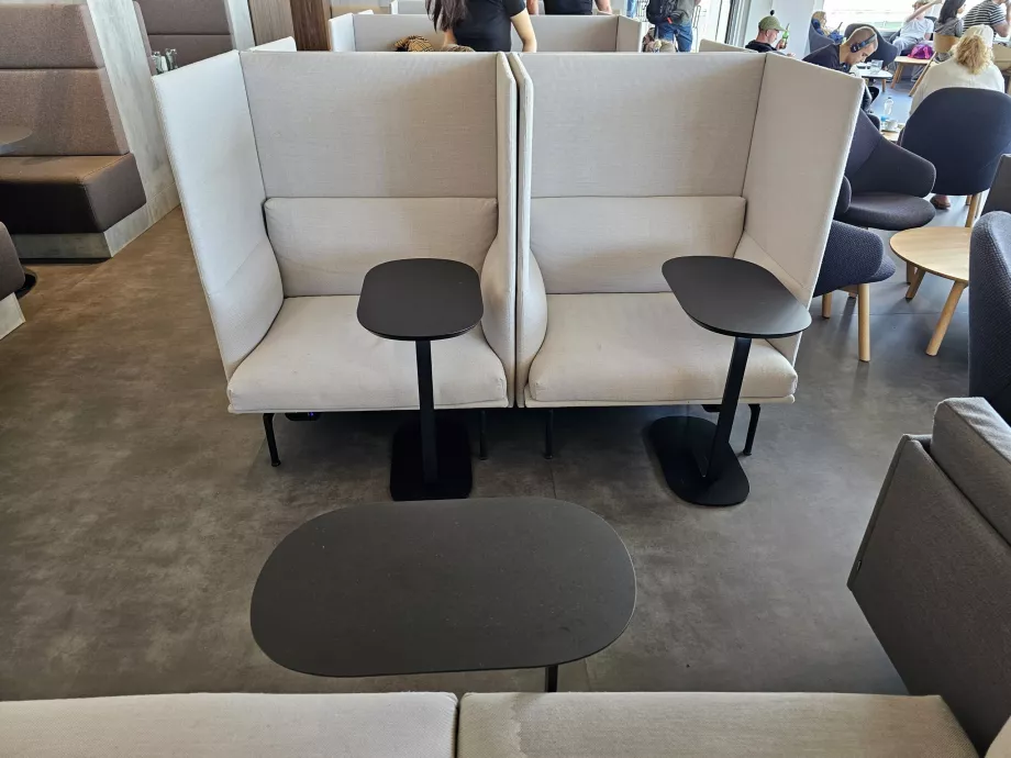 Asientos en el salón