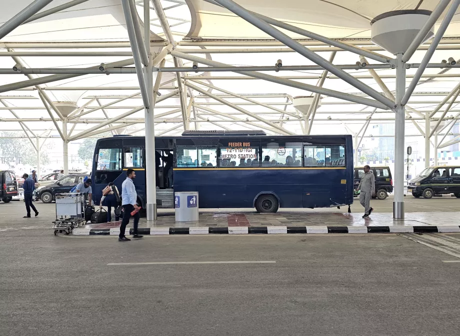 Bus de alimentación, Aerocity-T1