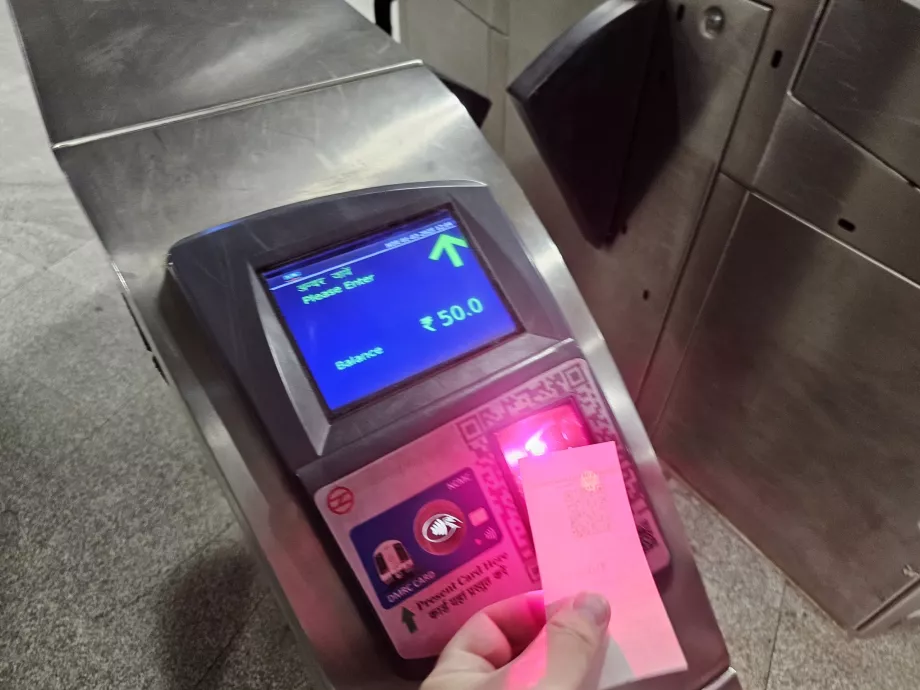 Utilizar un billete en el torniquete