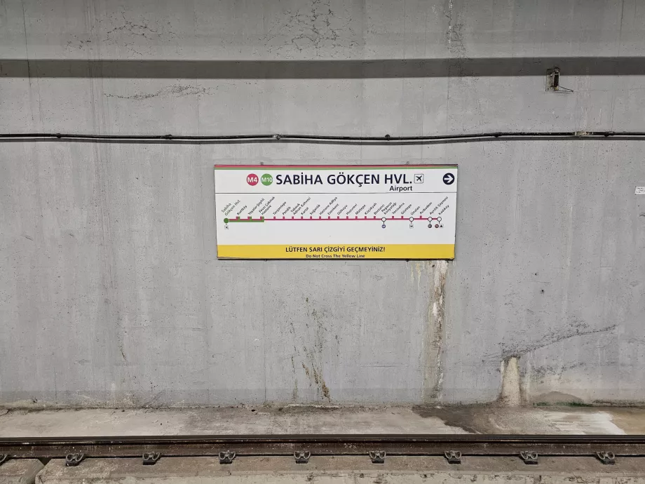 Estación de metro del aeropuerto Sabiha Gokcen
