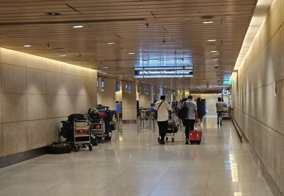 Traslado internacional -&gt; nacional, Terminal 2