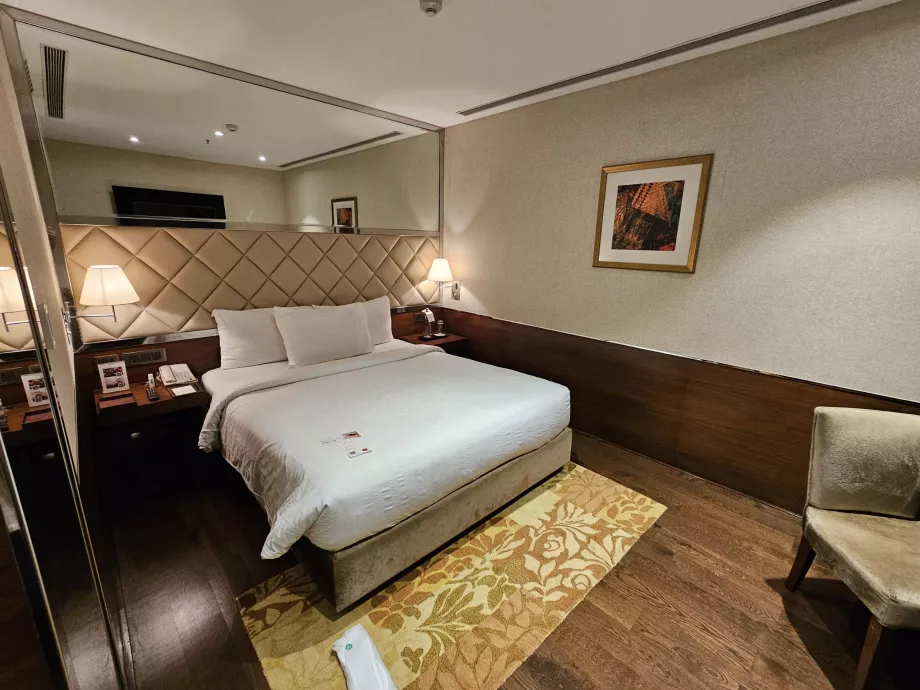 Hotel Niranta Transit