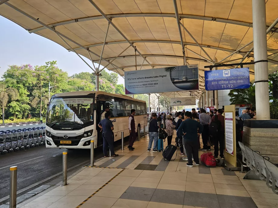 Parada del autobús lanzadera, Terminal 1