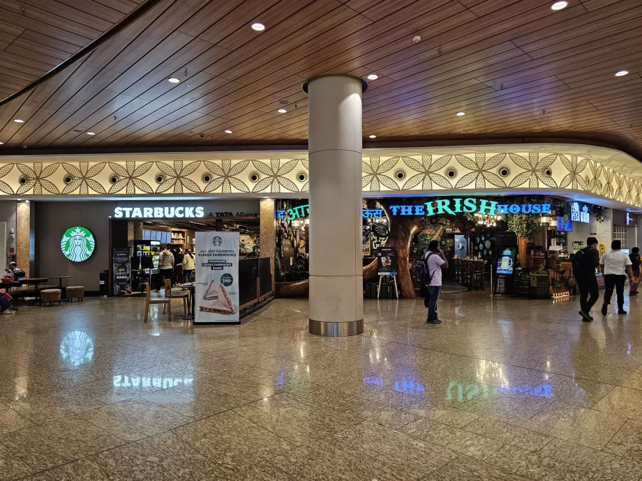 Restaurantes, Zona de tránsito, Terminal 2