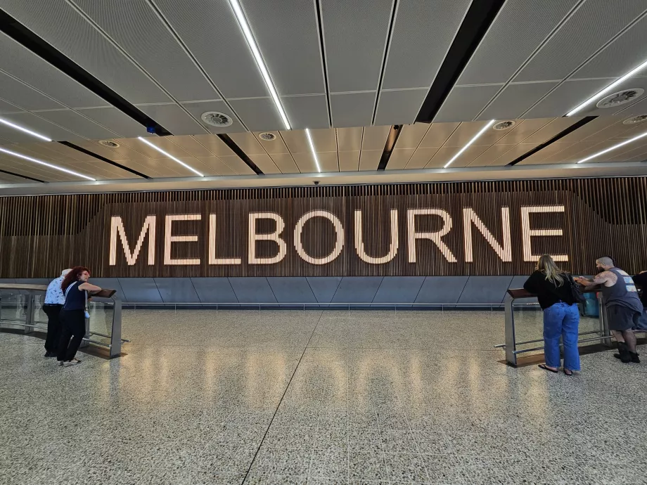 Terminal 2, llegadas