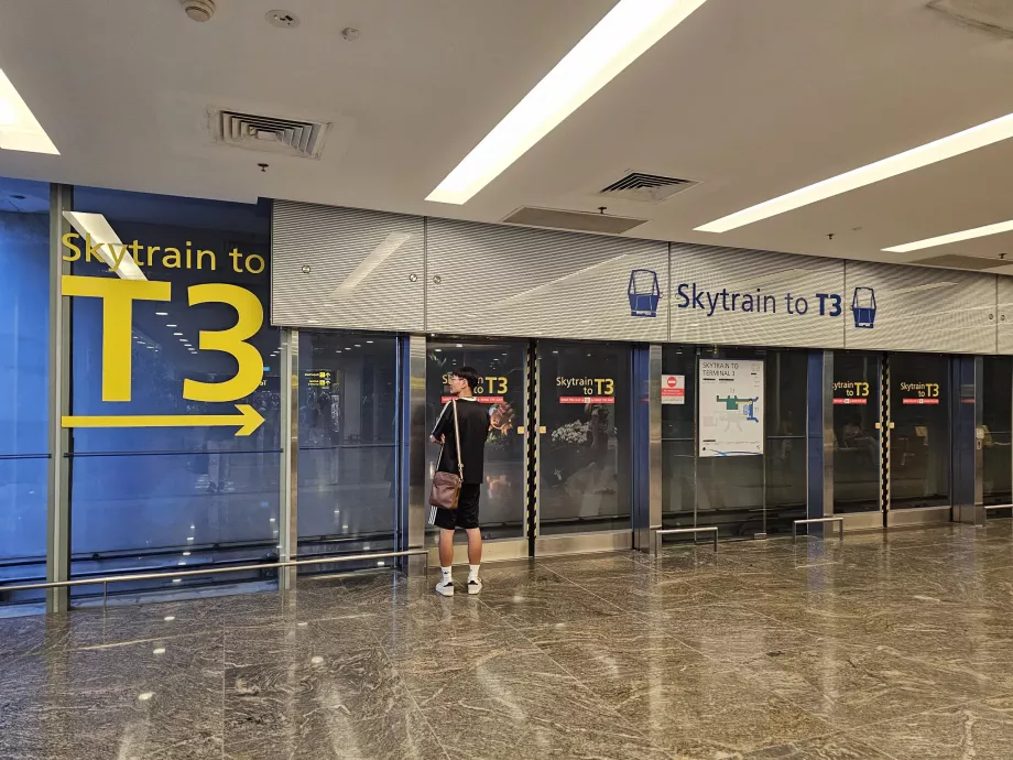 Estaciones de SkyTrain