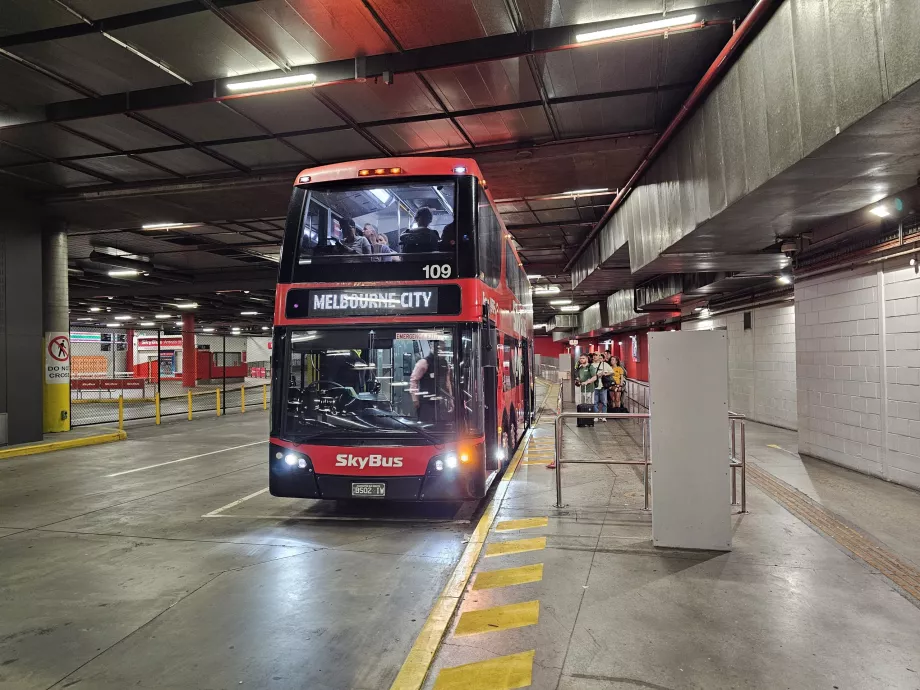Parada de Skybus en la estación de Southern Cross