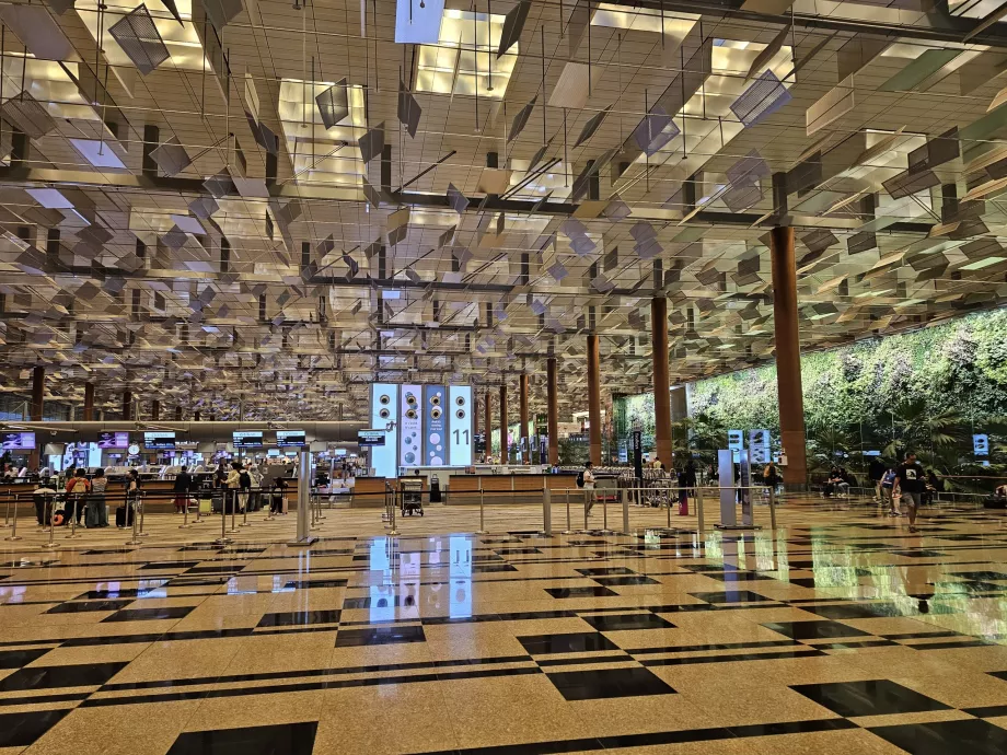 Terminal 3, sala de embarque