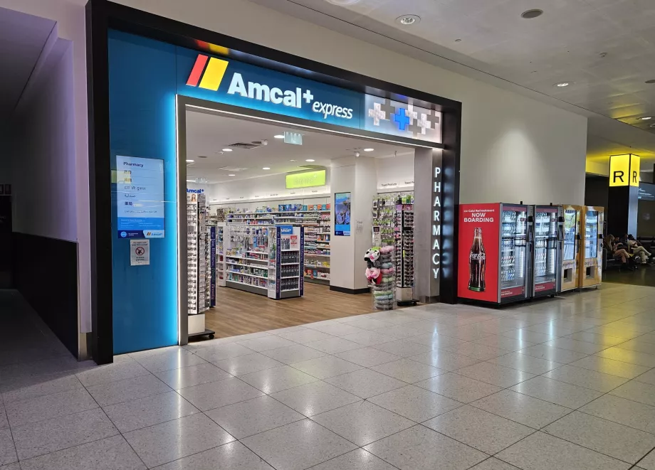 Farmacia, zona pública, Terminal 2